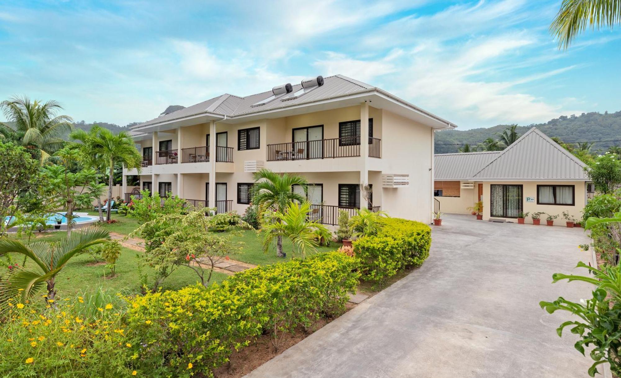 Creole Breeze Self Catering *