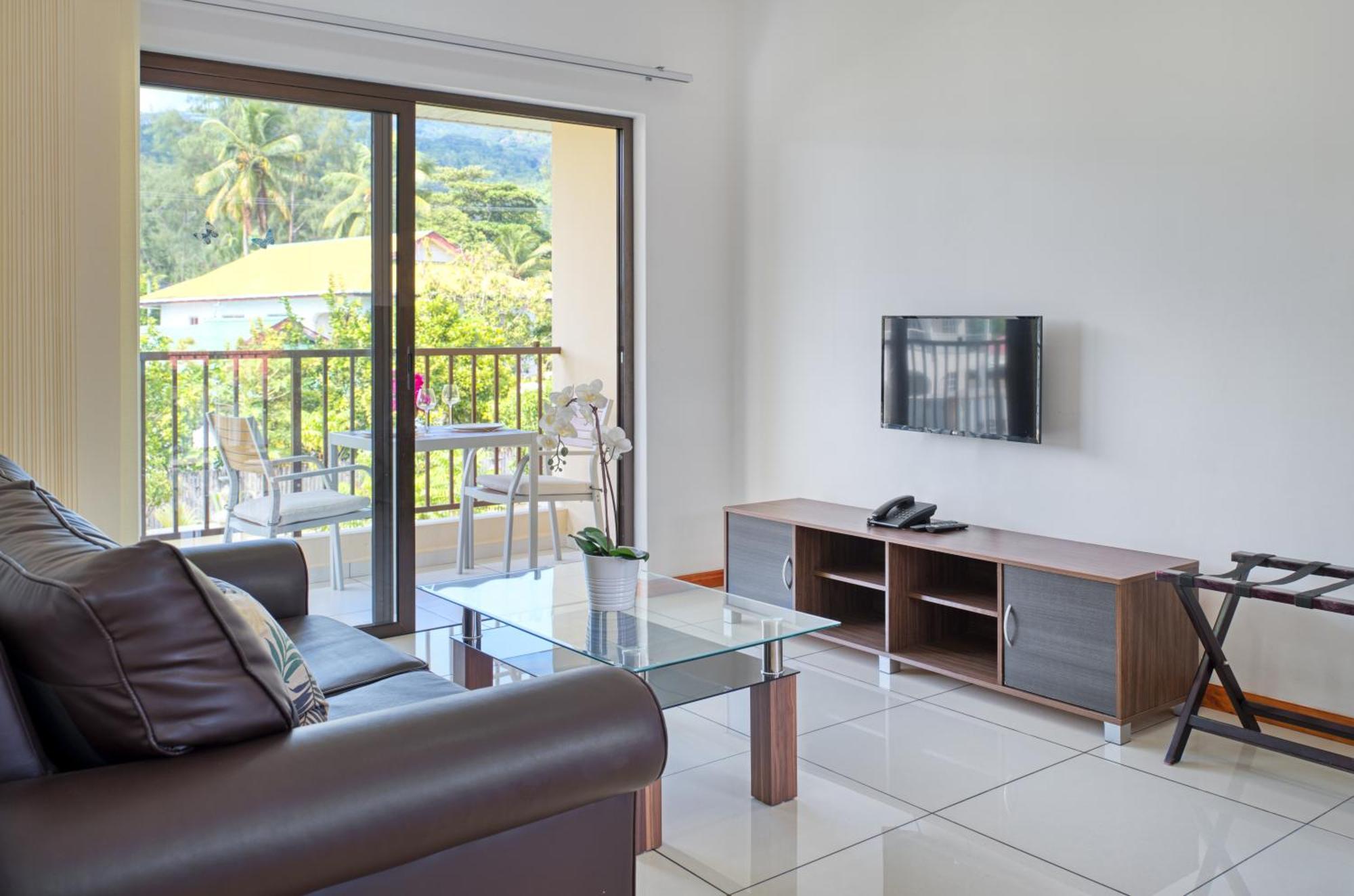 Creole Breeze Self Catering Apartment Anse Boileau