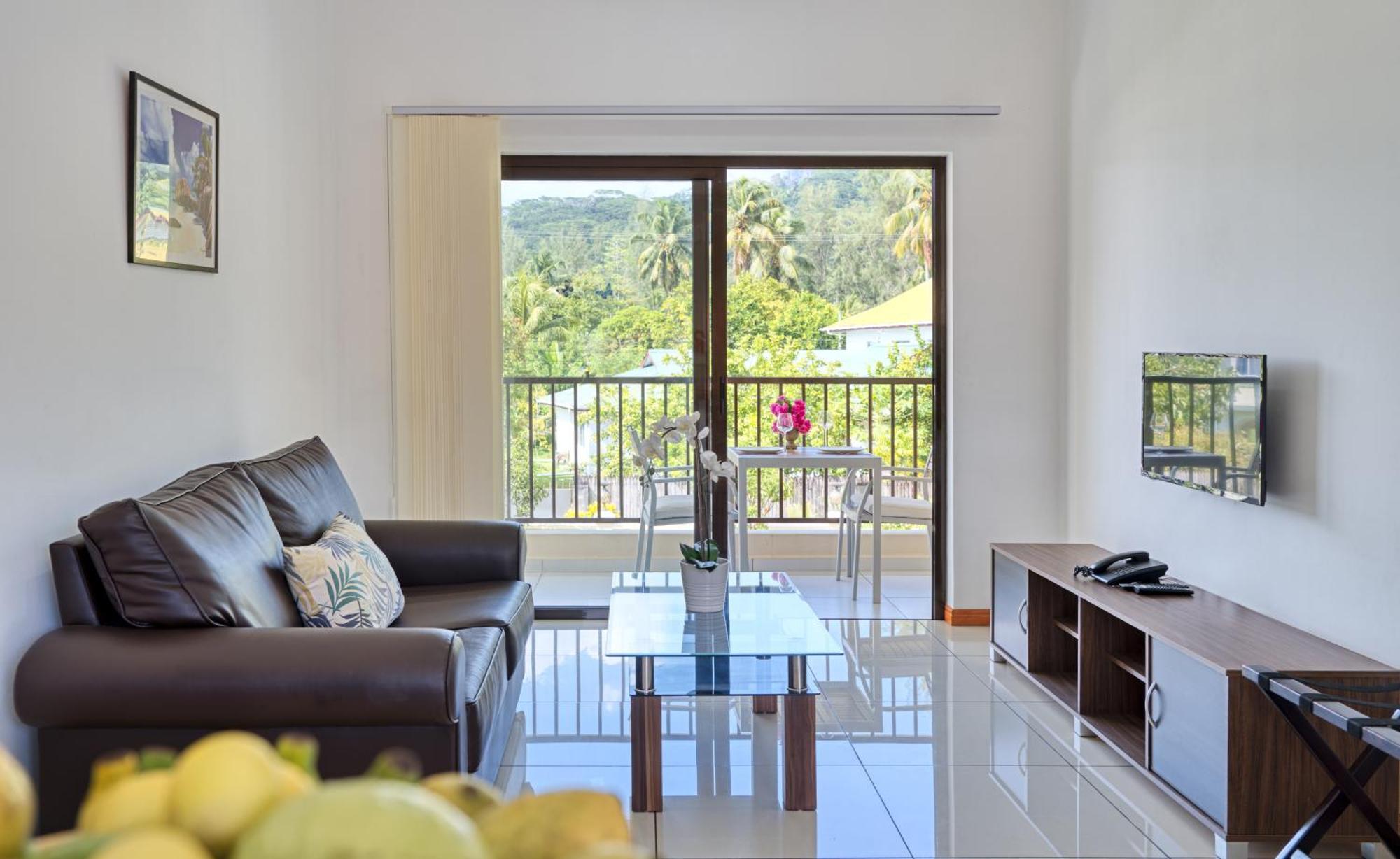 Creole Breeze Self Catering Anse Boileau