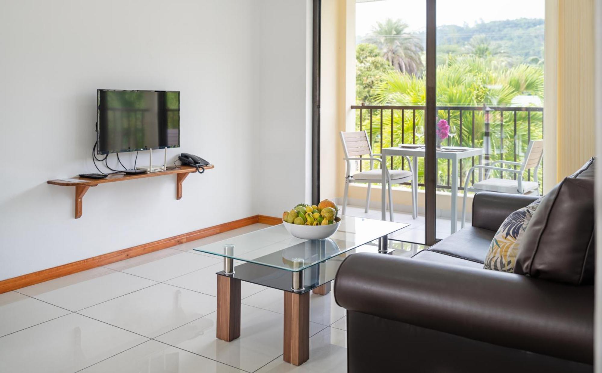 Creole Breeze Self Catering Anse Boileau
